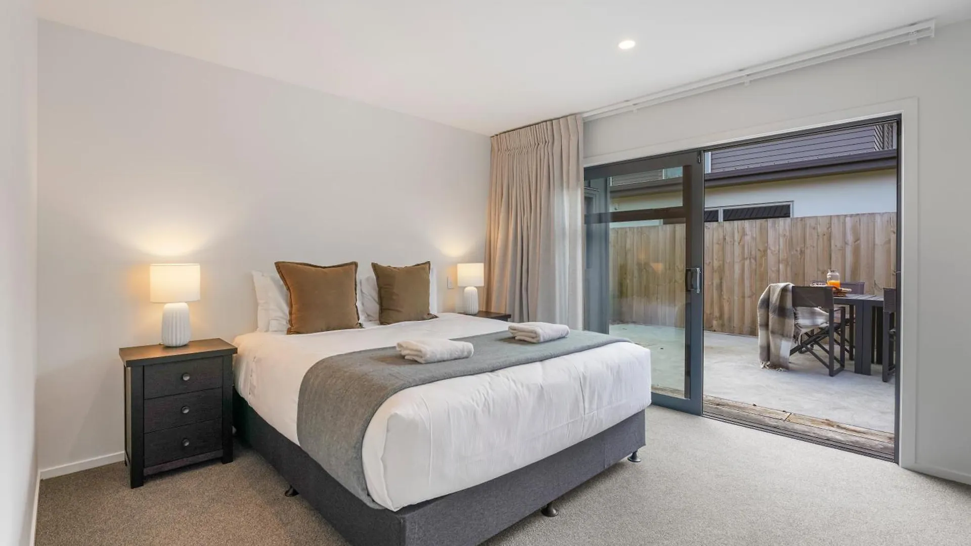 Location On Point - Taupo Villa 0*,  New Zealand